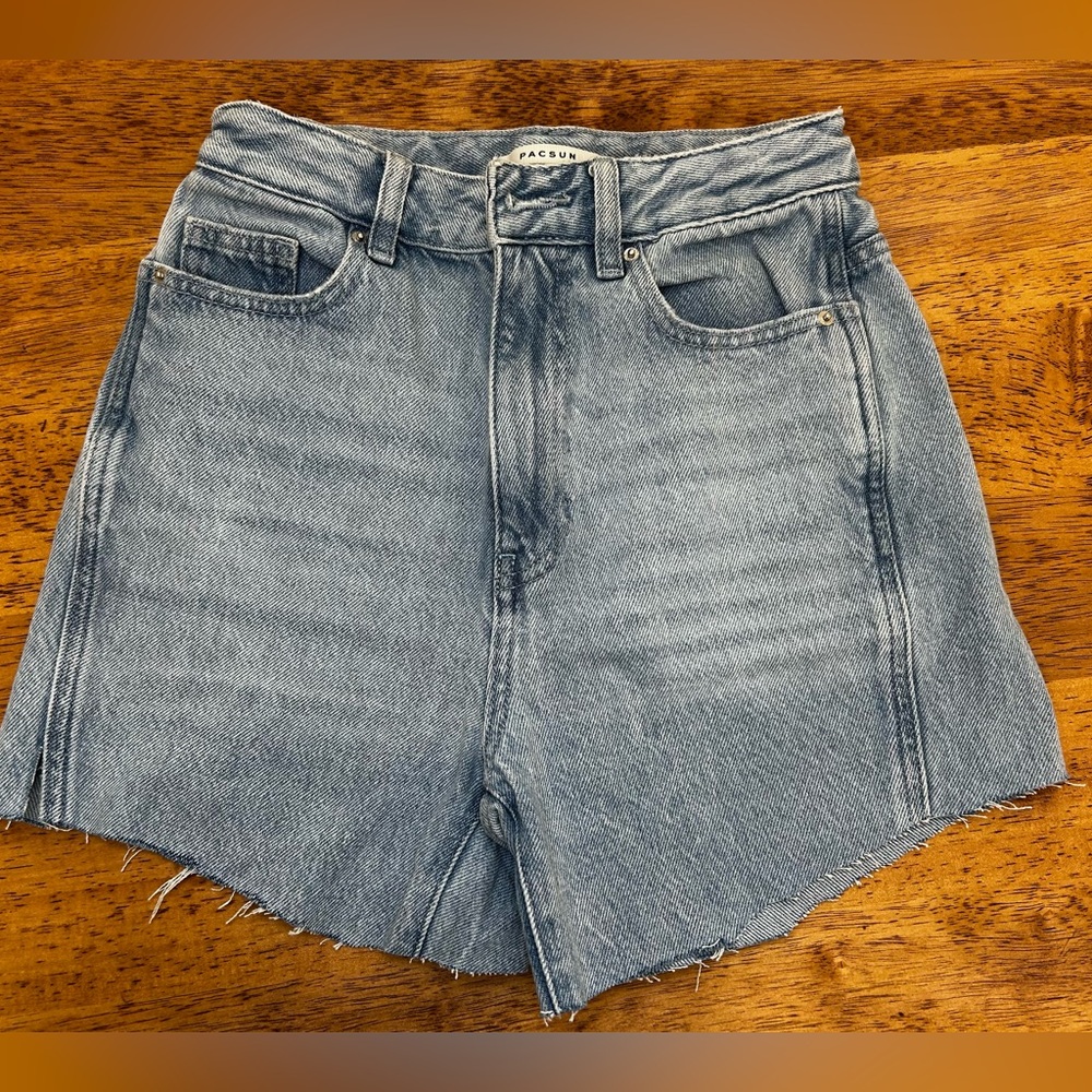 PacSun 90’s Boyfriend Jean Shorts